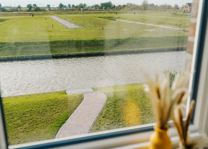 Kuesten Grachten 2 Direkte Wasserlage, Terrasse, 76qm, Neubaugebiet Apartament